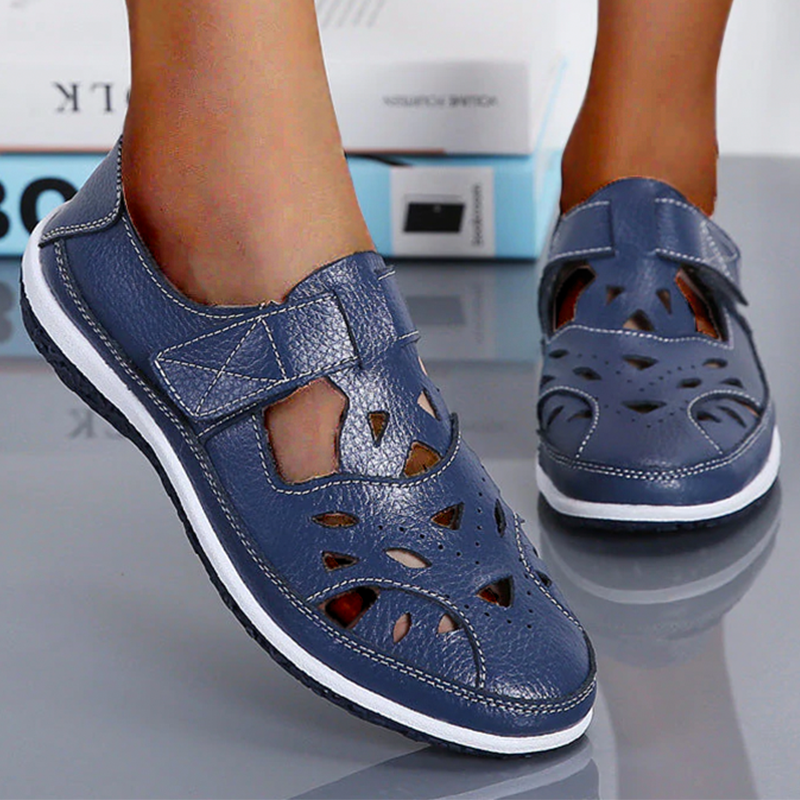 🔥Retro Soft Soled Hollow Sandals