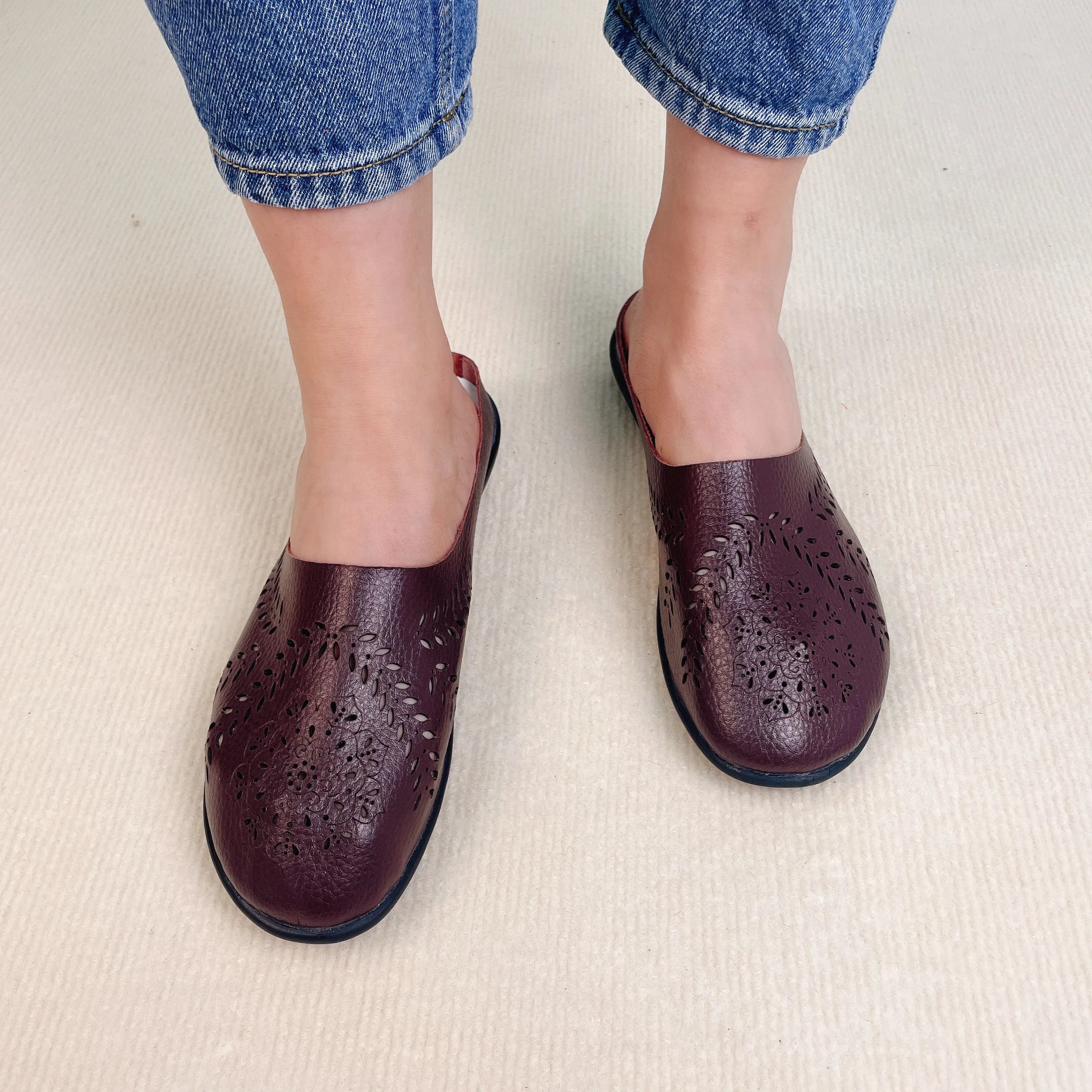 🔥Casual All-match Hollow Slippers